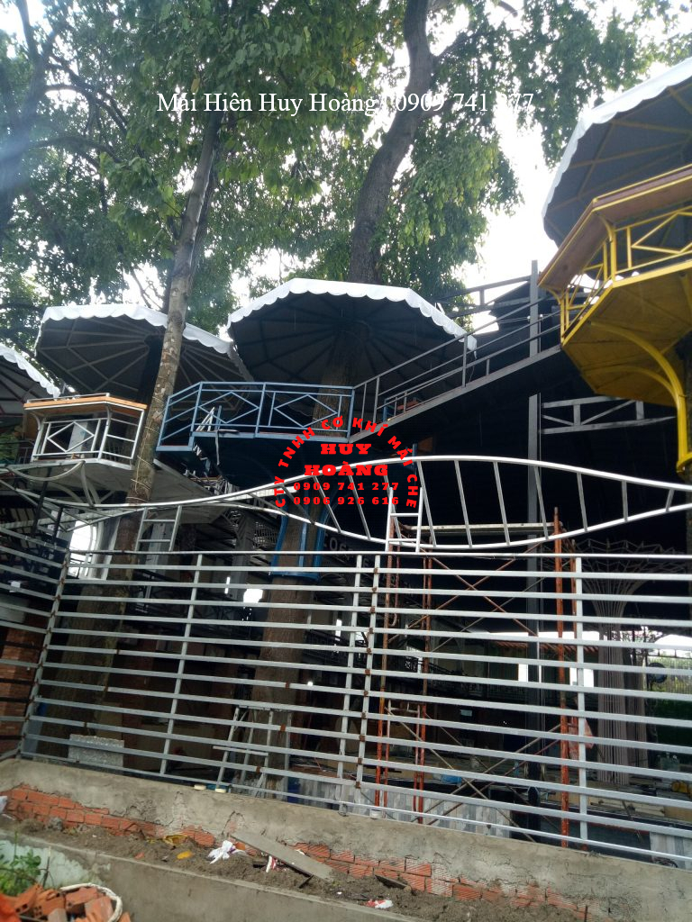 Làm mái hiên cf Koi Garden Coffee quận Tân Phú