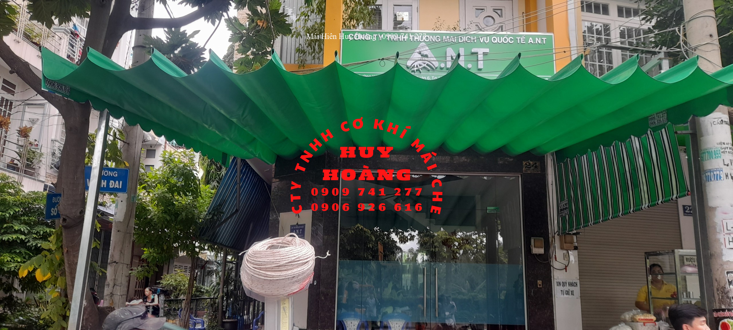 mai-hien-huy-hoang-thi-cong-lap-dat-mai-che-tai-phan-van-doi-huyen-hoc-mon (1)