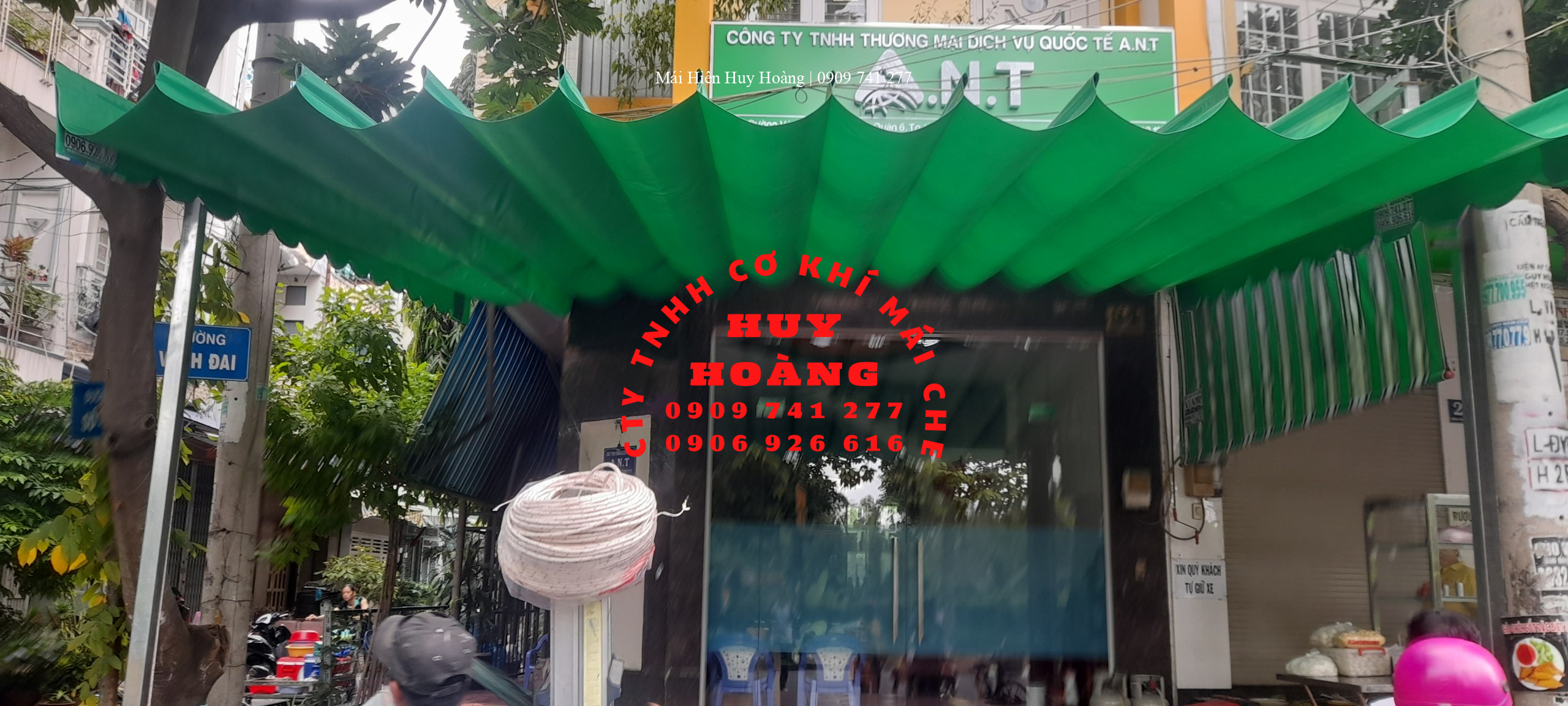 mai-hien-huy-hoang-thi-cong-lap-dat-mai-che-tai-phan-van-doi-huyen-hoc-mon (1)