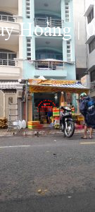 mai-hien-huy-hoang-thi-cong-lap-dat-mai-che-tap-hoa