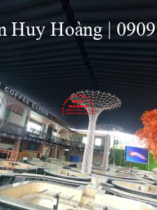 mai-hien-huy-hoang-thi-cong-lap-dat-mai-hien-di-dong-o-duong-to-hieu-quan-tan-phu (4)