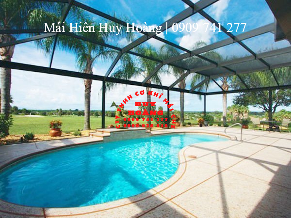 mai-hien-huy-hoang-thi-cong-lap-dat-mai-che-tam-polycarbonate (2)